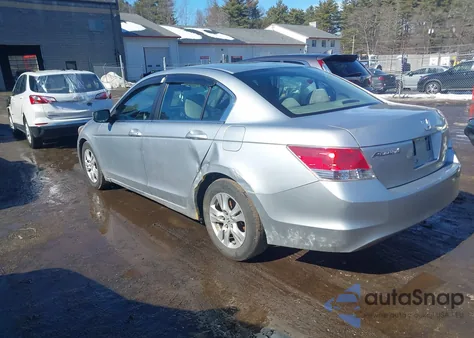 2010 Honda Accord 2.4 Lx-P z USA, uszkodzony, nr VIN 1HGCP2F46AA013914